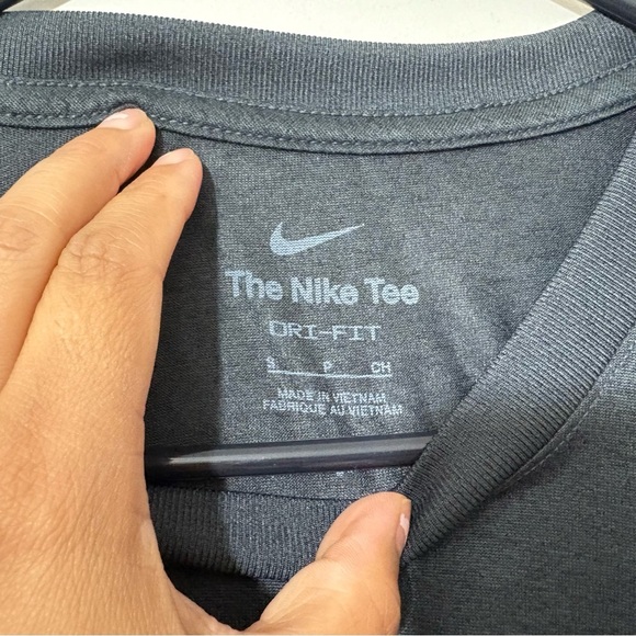 Nike Dri-FIT Legend Mens Long-Sleeve Fitness Top Tee DX0095-32 Size S NWT - Picture 6 of 9